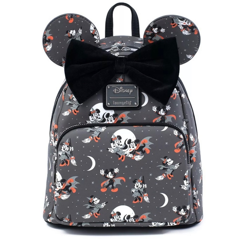 💕SOLD💕Spooky Disney Halloween backpack!🍁